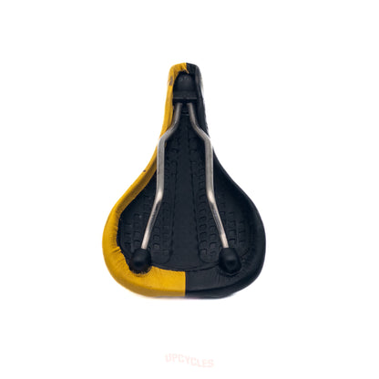 Selle Italia Flite Titanium saddle, yellow and black leather