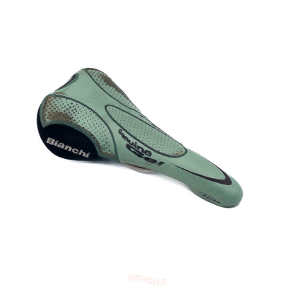 Selle Italia Flite Titanium Genuine GEL Bianchi saddle, celeste leather w/ black accents