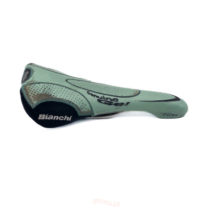 Selle Italia Flite Titanium Genuine GEL Bianchi saddle, celeste leather w/ black accents