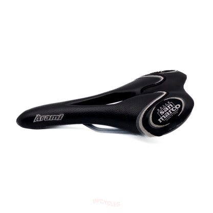 Selle San Marco Arami saddle, non-slip black leather w/ cutout center