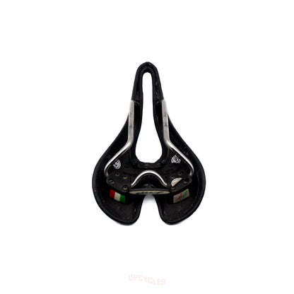 Selle SMP forma saddle, black w/ cutout center